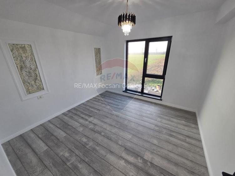 Casă Vânatori, P+1, Comision 0% - 11