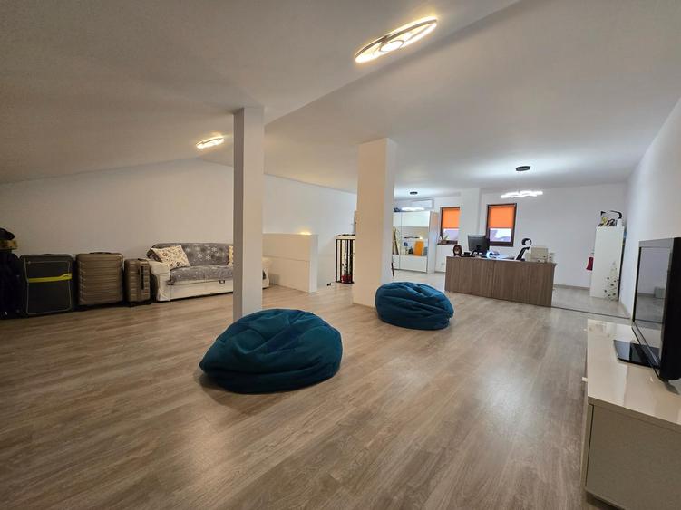 Casa/Vila cu 5 camere/ P+1+M/ Popesti-Leordeni