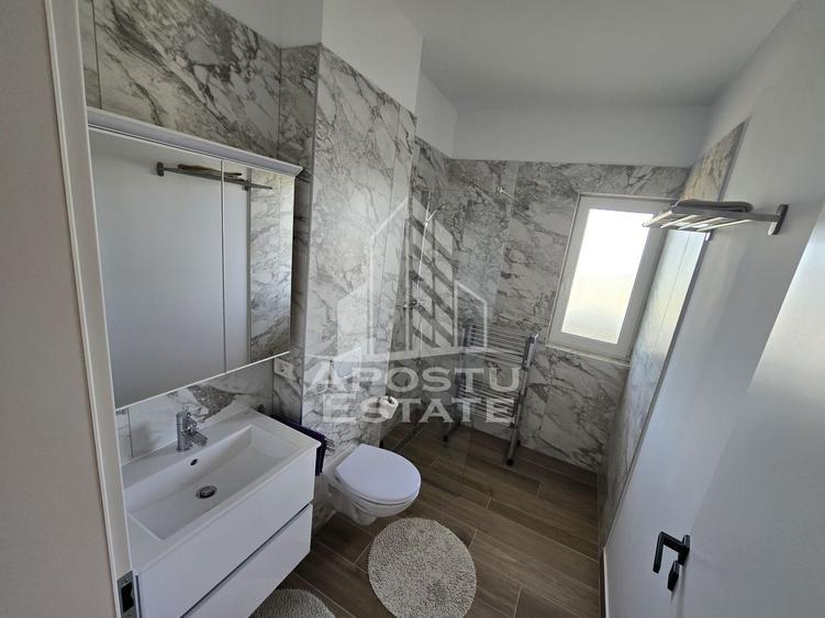 Penthose 2 camere de inchiriat, loc de parcare subteran, Zona Aradului