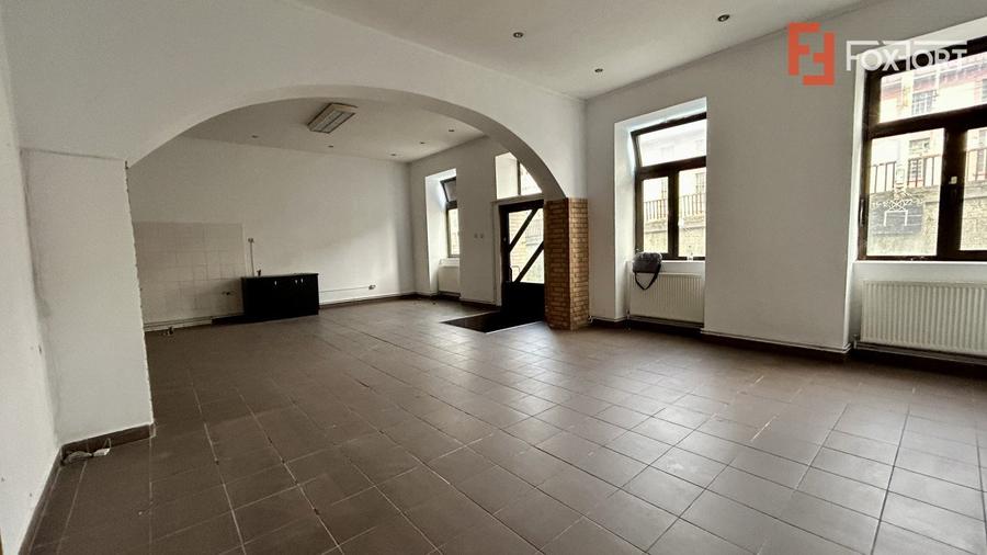 Apartament cu 3 camere, 97 mp utili la parter - zona Garii