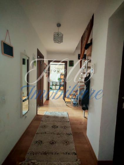 Apartament de vanzare 4 cam 98mp+ 2 balcoane 12.35mp Baciu zona Restaurant Regal