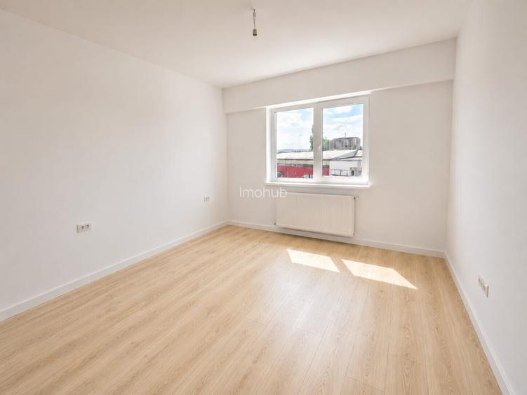 Bloc Nou, Apartament 2 camere, decomandat, etajul 3