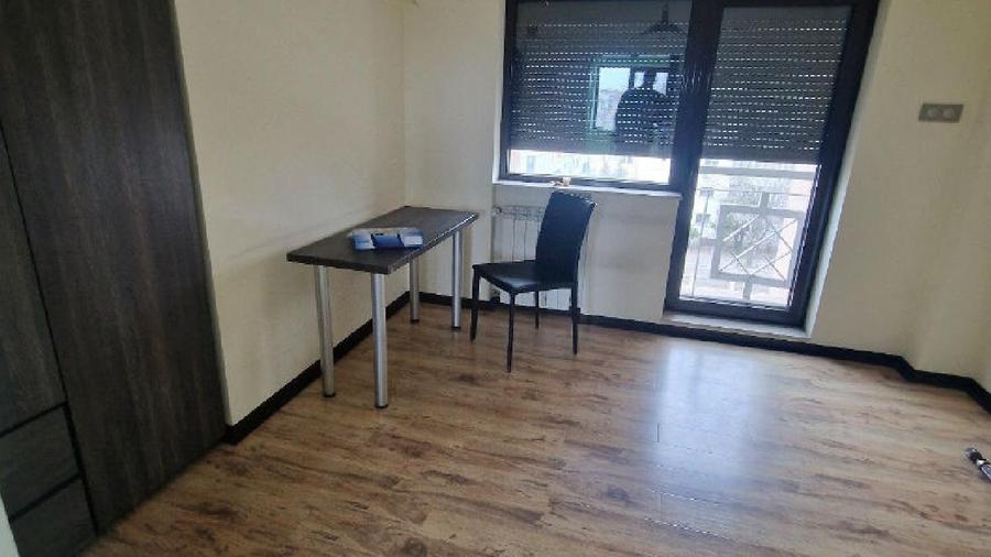 Apartament 4 camere 122 mp - Piata Victoriei/ Guvern