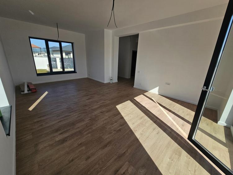 Casă 5 camere | 140 mp utili | 420 mp teren | Finisaje de lux