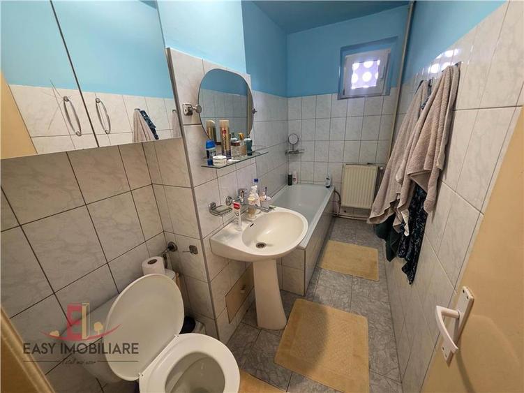 Apartament 4 camere, UMF, 7 Noiembrie, 2 bai, Targu Mures