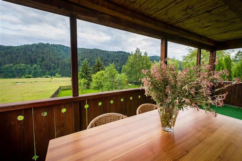 De vanzare casa de vacanta/locuit  in Lunca Bradului