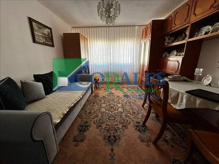 Girocului. Etaj 3. Decomandat. Centrala proprie. - 2