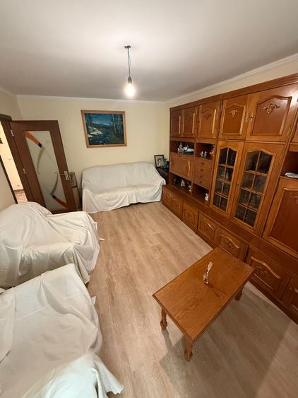 3 DECOMANDATE partial renovat, centrala, termopan, Valea Alba