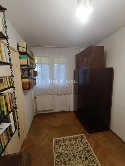 Vand apaqrtament cu 2 camere cf. 2, nedecomandat etaj 4/4, zona Aleea Savinesti - 5