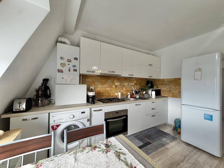 Apartament 2 camere, open space, zona Lipovei