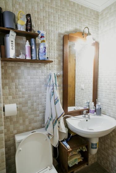 Casă solid construită, teren generos de 1.400 mp, Vâlcele