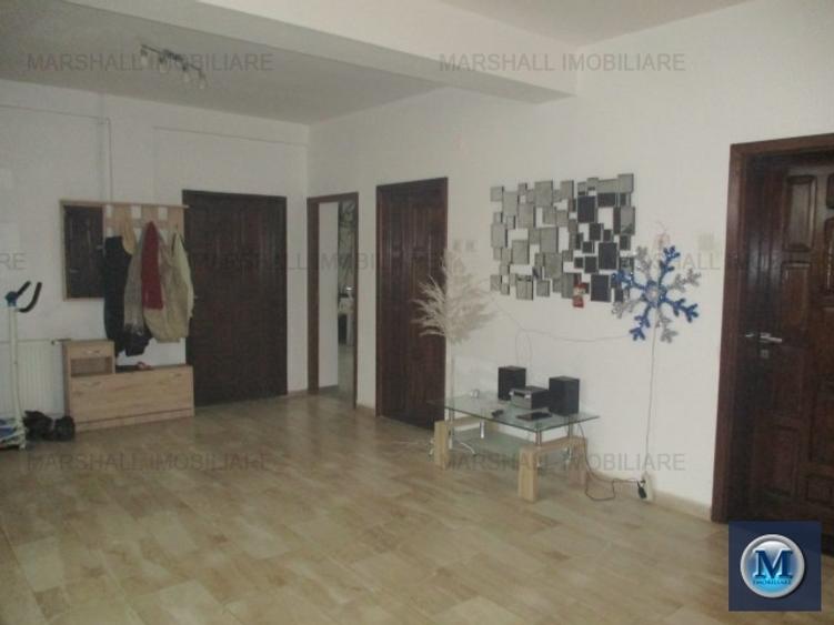 Vila cu 6 camere de vanzare, zona Central, 398.95 mp #2108