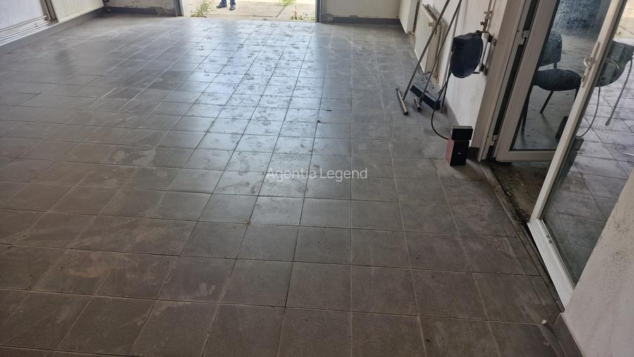 Spatiu  langa Sala Polivalentă - 6