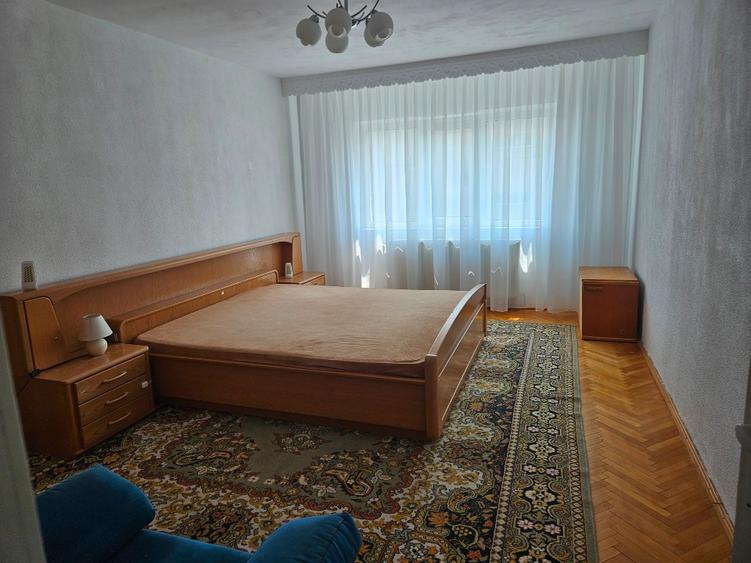 APARTAMENT DE INCHIRIAT