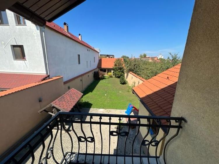 Casa moderna P+1E+M Lugoj 511mp