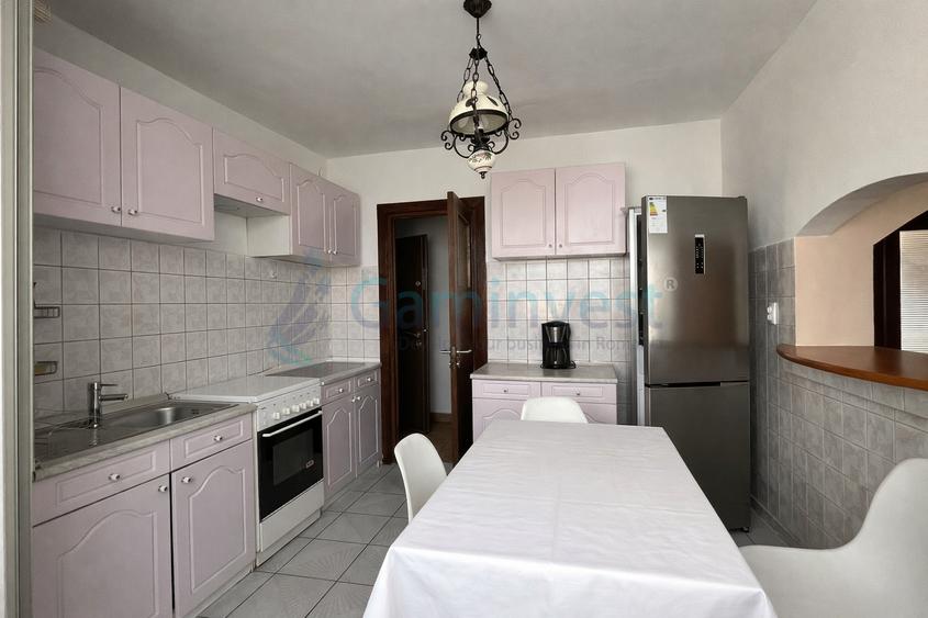 Apartament de inchiriat in Oradea, cu 4 camere, Bl. Dacia
