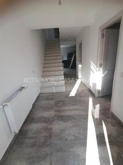 VANZARE - CASA SAU SPATIU COMERCIAL - Locuinta si  sau Afacere - Vila  P+1+M – 1 - 5