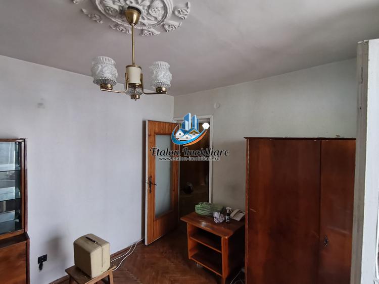 Apartament 2 camere decomandat, etaj 2, Carrefour Precista