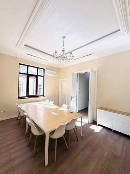 Unirii / Vila Exclusivistă Birouri - Notariat / 8 Birouri si Parcare 5 Locuri