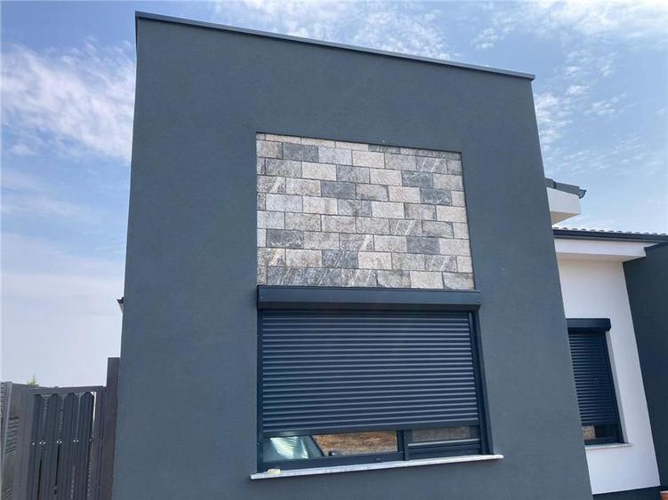 Duplex mobilat - zona excelenta - 3 dormitoare