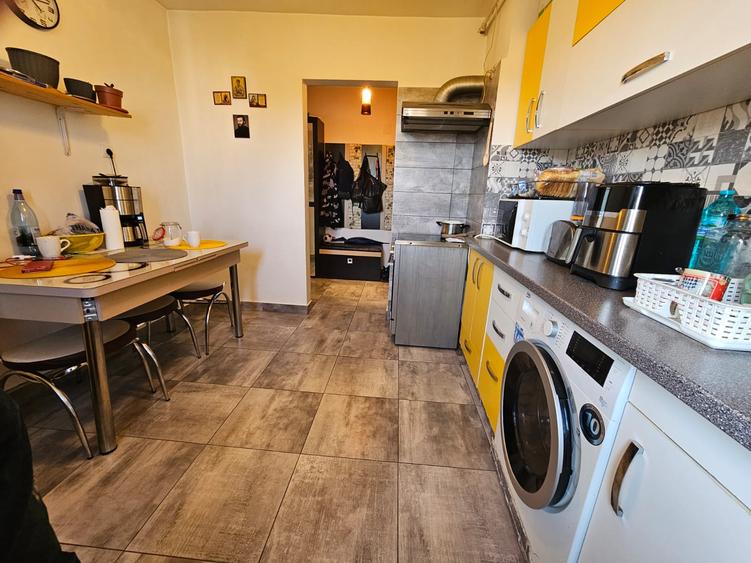 Apartament 2 camere, renovat integral, zona Gojdu