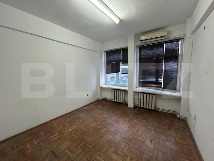 Spatiu de birouri, 231.74 mp, 8 camere, zona Colegiul Fratii Buzesti