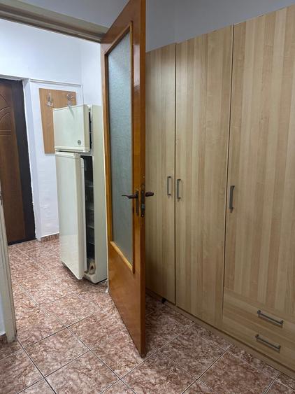 Dristor-Garsonieră cu balcon, aer condiționat, mobilat, utilat, lift, metrou