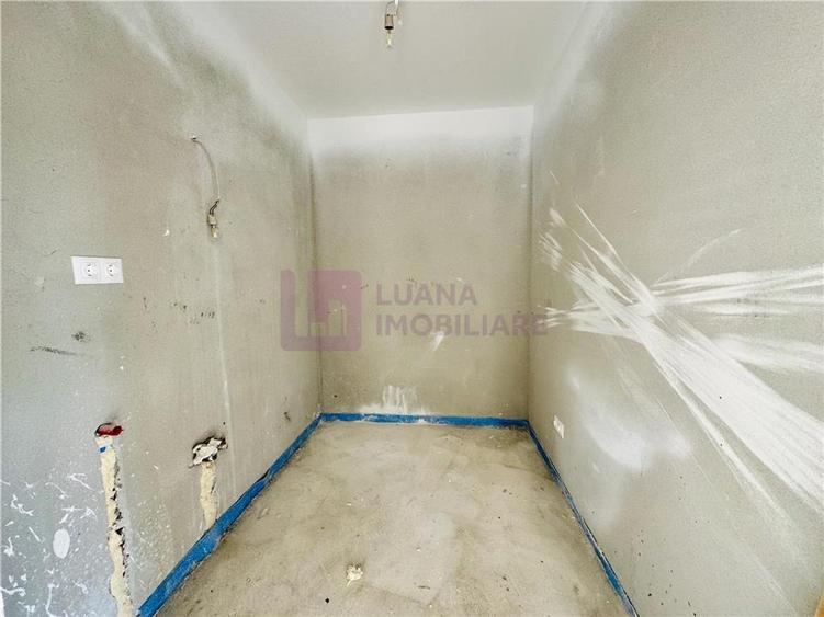 Spatiu comercial NOU | Doamna Stanca | 71,5 mp | vitrine la strada