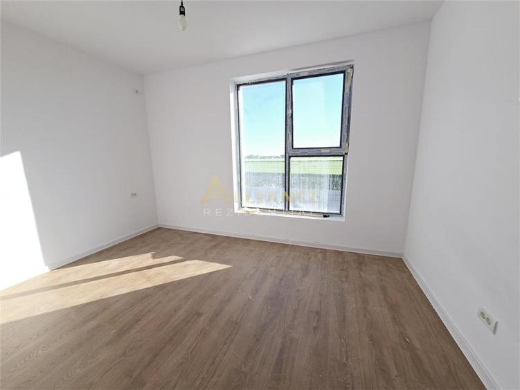 Vila individuala - 5 camere - 3 bai - teren 428mp - pod - beci