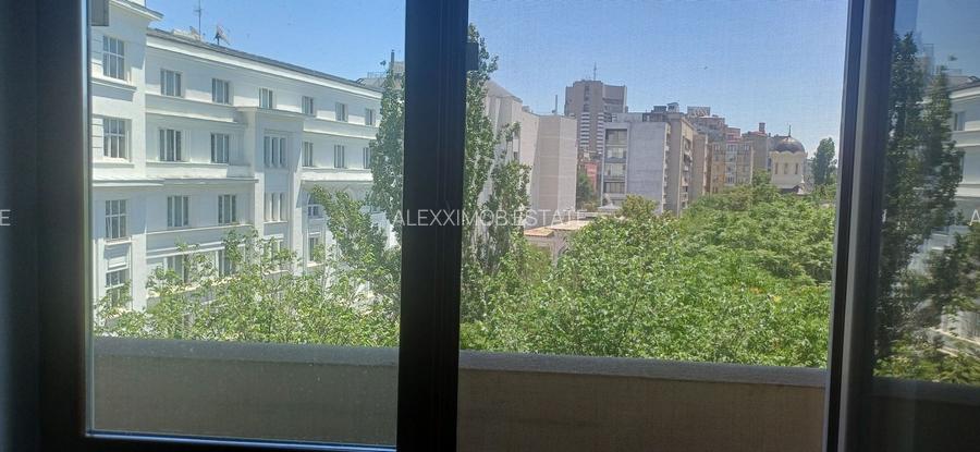 Apartament de Vanzare - Zona Ateneul Roman - 4 camere - 110 MP - 14