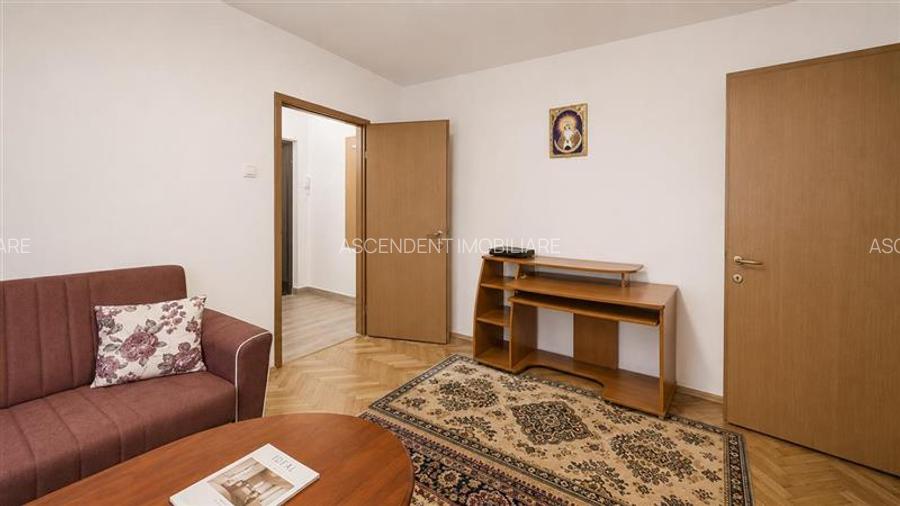 Apartament 2 camere, recent renovat, parter, loc parcare, zona Garii, Brasov - 3