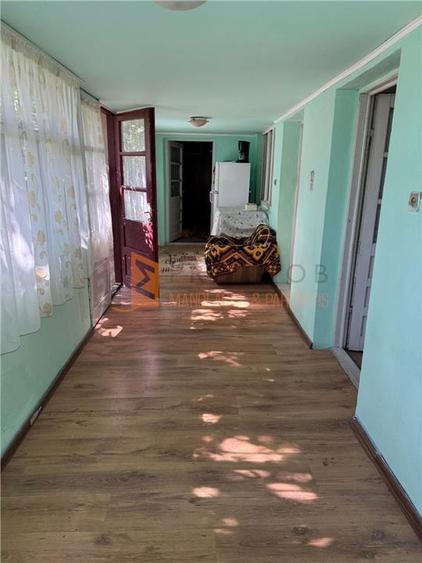 Casa tip parter 3 camere decomandata zona Zoresti