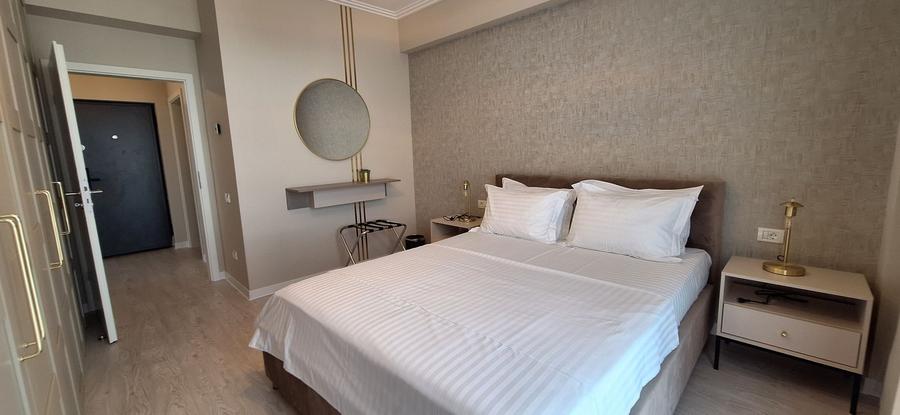 Apartament mobilat si utilat cu 2 locuri de parcare