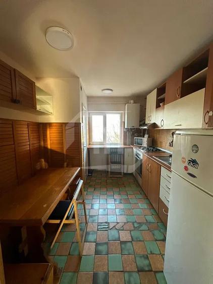 Apartament 4 camere, 2 bai, 3 balcoane, etaj intermediar, pe Titulescu!