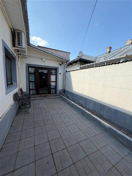 Casa Renovata si Mobilata Complet - Pozitionare Excelenta - Aproape de Delfinari