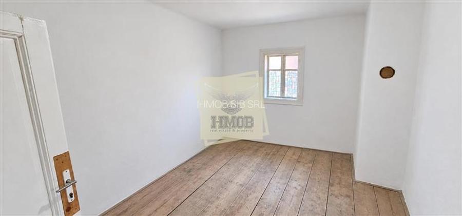 Casa saseasca cu potential remarcabil in Cisnadioara - 13