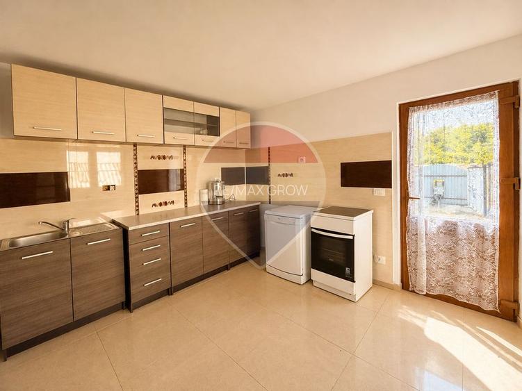 Casa cu 6 camere de vânzare în Negri jud. Bacau / posibilitate duplex