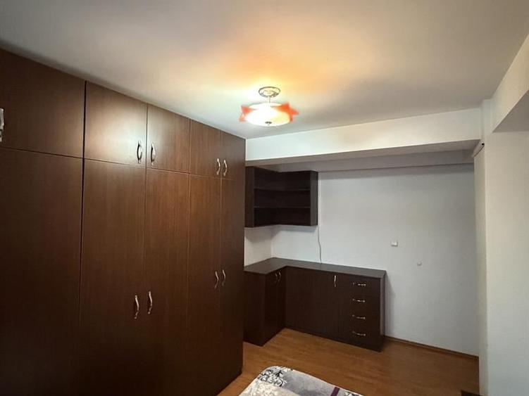 Apartament 3 camere Craiovita noua, bloc nou, loc parcare