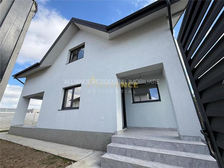 Vila pe prima strada / 4 Camere / 3 Bai / Incalzire Pardoseala / Teren 308 mp - 2