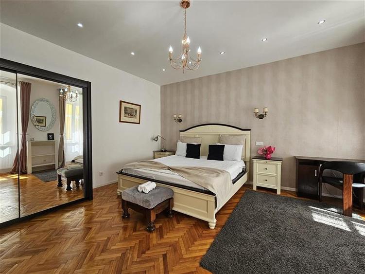 Apartament superb in Centrul Istoric - pretabil regim hotelier