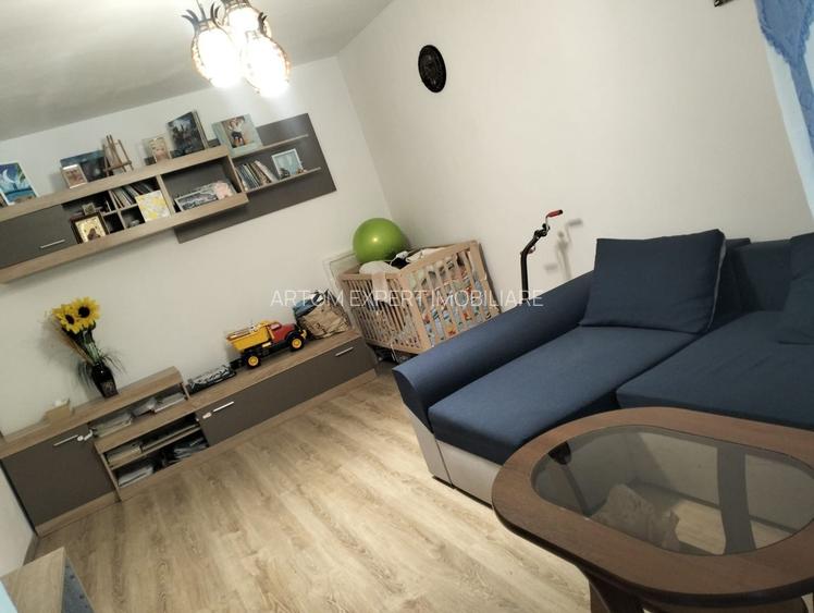 Apartament  de inchiriat 2 camere  langa metrou  1 Decembrie 1918 - 20