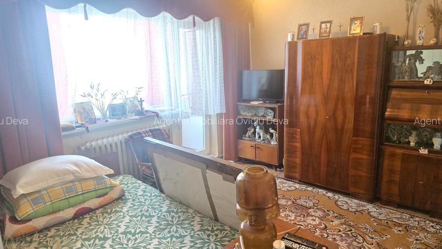 Vand apartament 4 camere decomandat Deva, Mihai Eminescu (Politia Judet)  et 1 - 8
