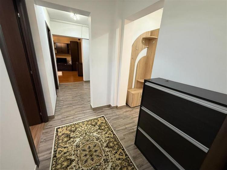 Apartament 3 camere, mobilat și utilat modern, Zona Nord, 350 €/lună