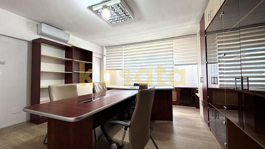 Birou I 3 camere I Camera de comert I metrou la 5 min I et 7 - 8