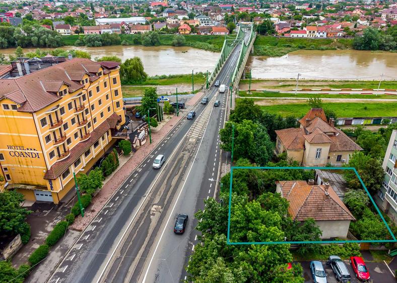 Vilă cu potențial pe Calea Romanilor