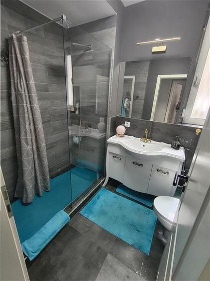 Apartament cochet cu 3 camere, gradina si 3 parcari in zona Selimbar