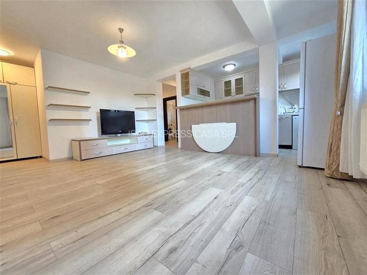 Pret redus!! Centru Palas: apartament 3 camere, gata de mutat - 2