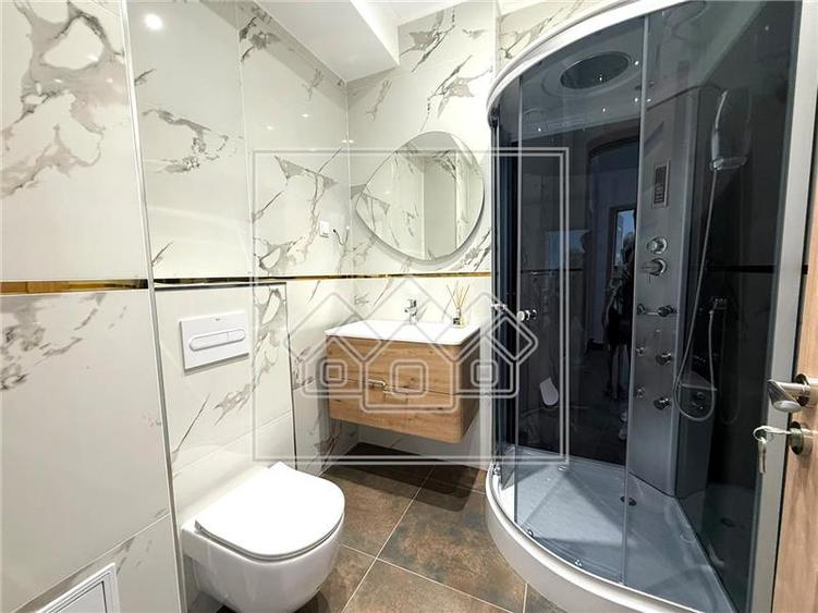 Apartament decomandat de 2 camere, cu balcon, finisat la cheie