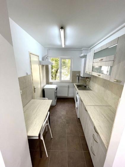 Apartament 2 camere semidecomandat | Etaj 2/4 | Renovat integral |Str. CBrâncusi