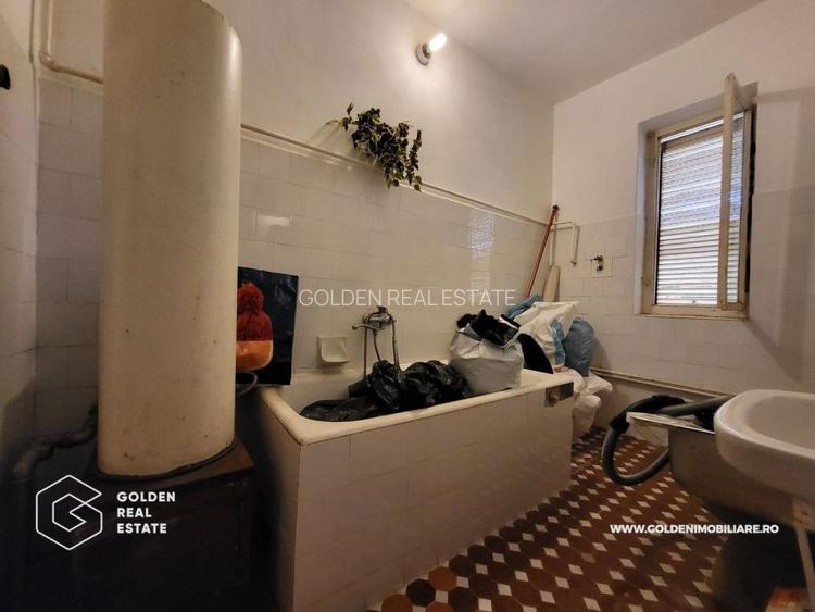 Casa mare, 3 corpuri de cladire, sat Lalasint - 6